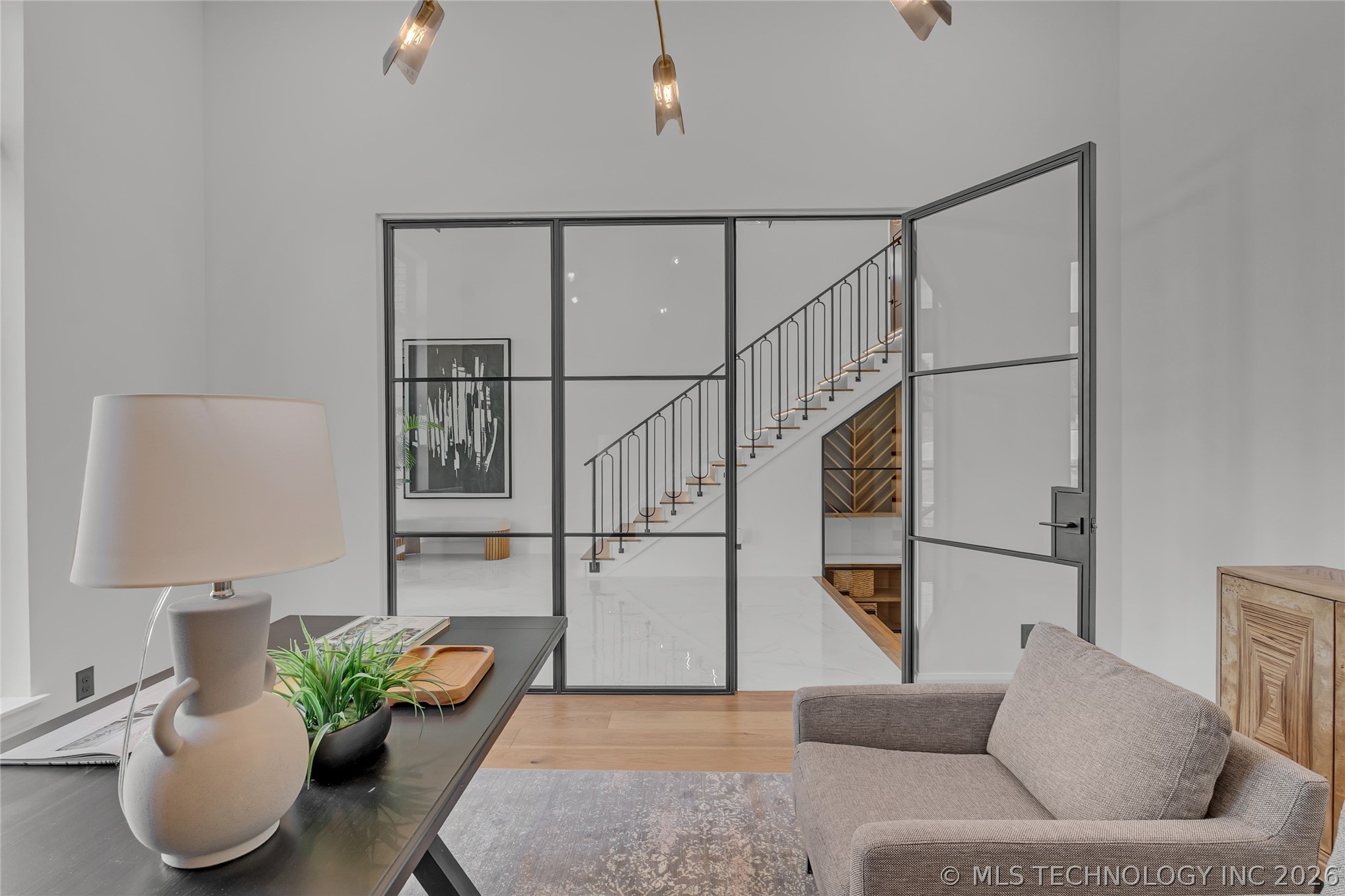 10609 S Holley Street Property Photo 6