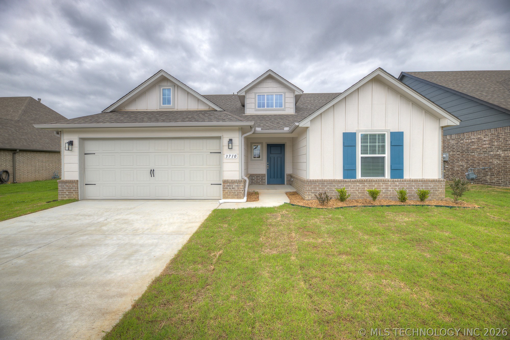 3710 S 13th Place Property Photo 1
