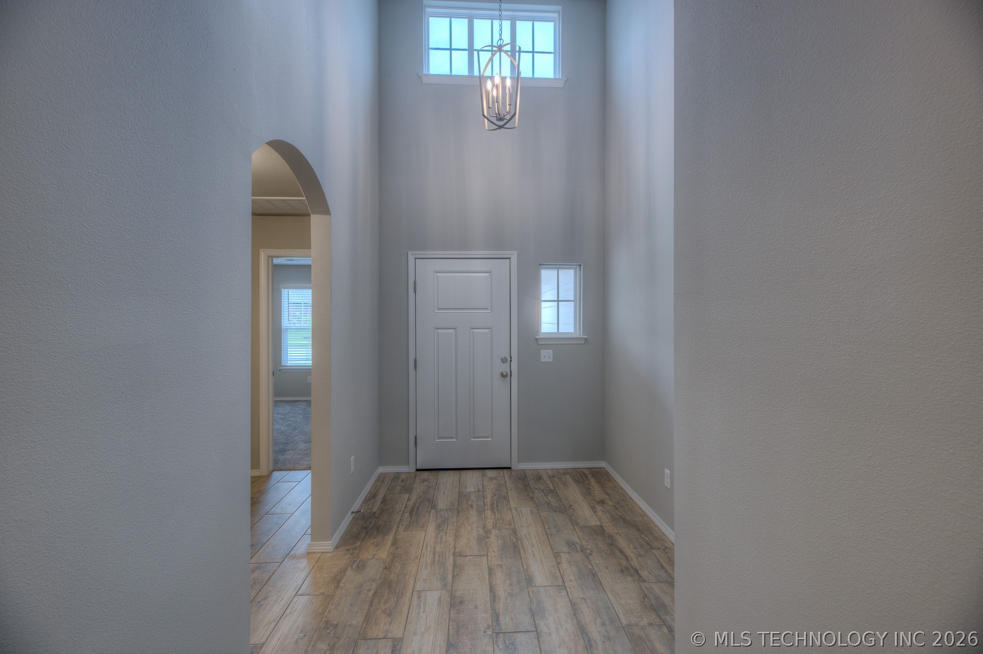 3710 S 13th Place Property Photo 3
