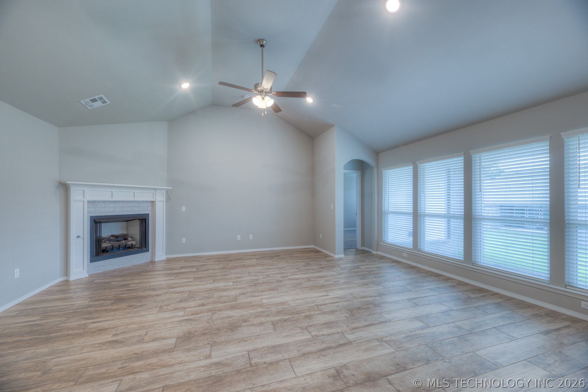 3710 S 13th Place Property Photo 5