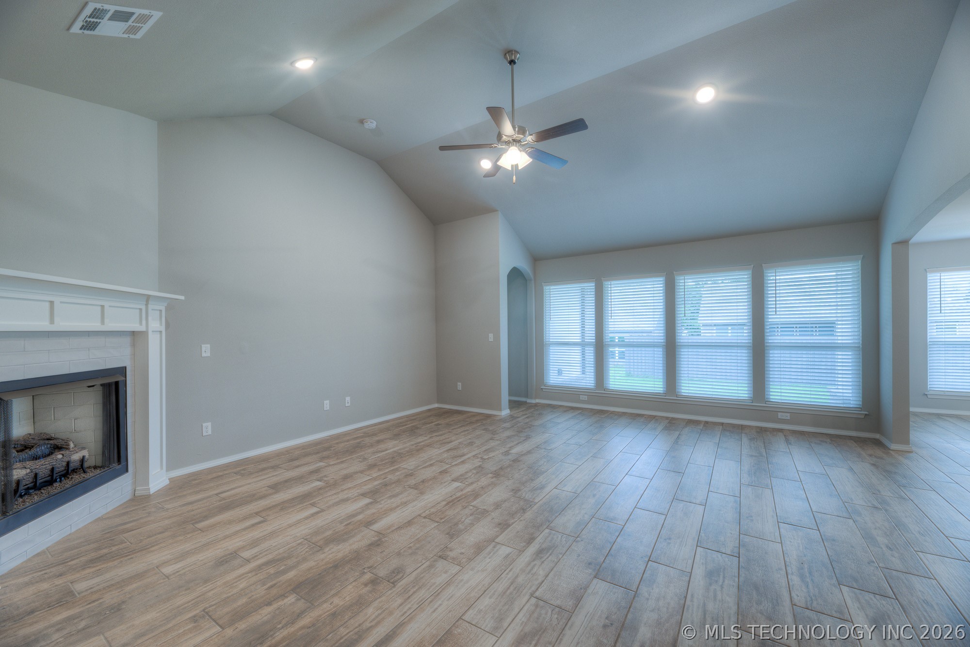 3710 S 13th Place Property Photo 6