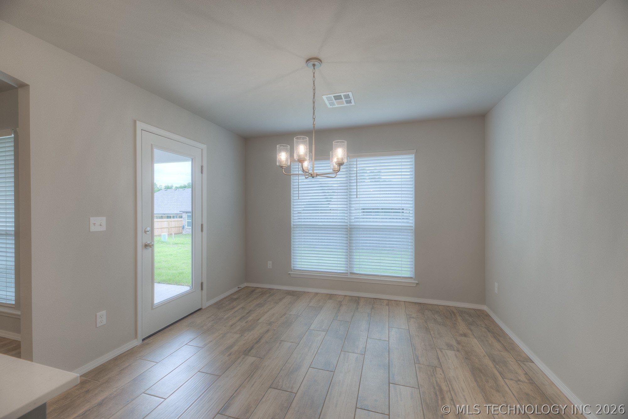 3710 S 13th Place Property Photo 13