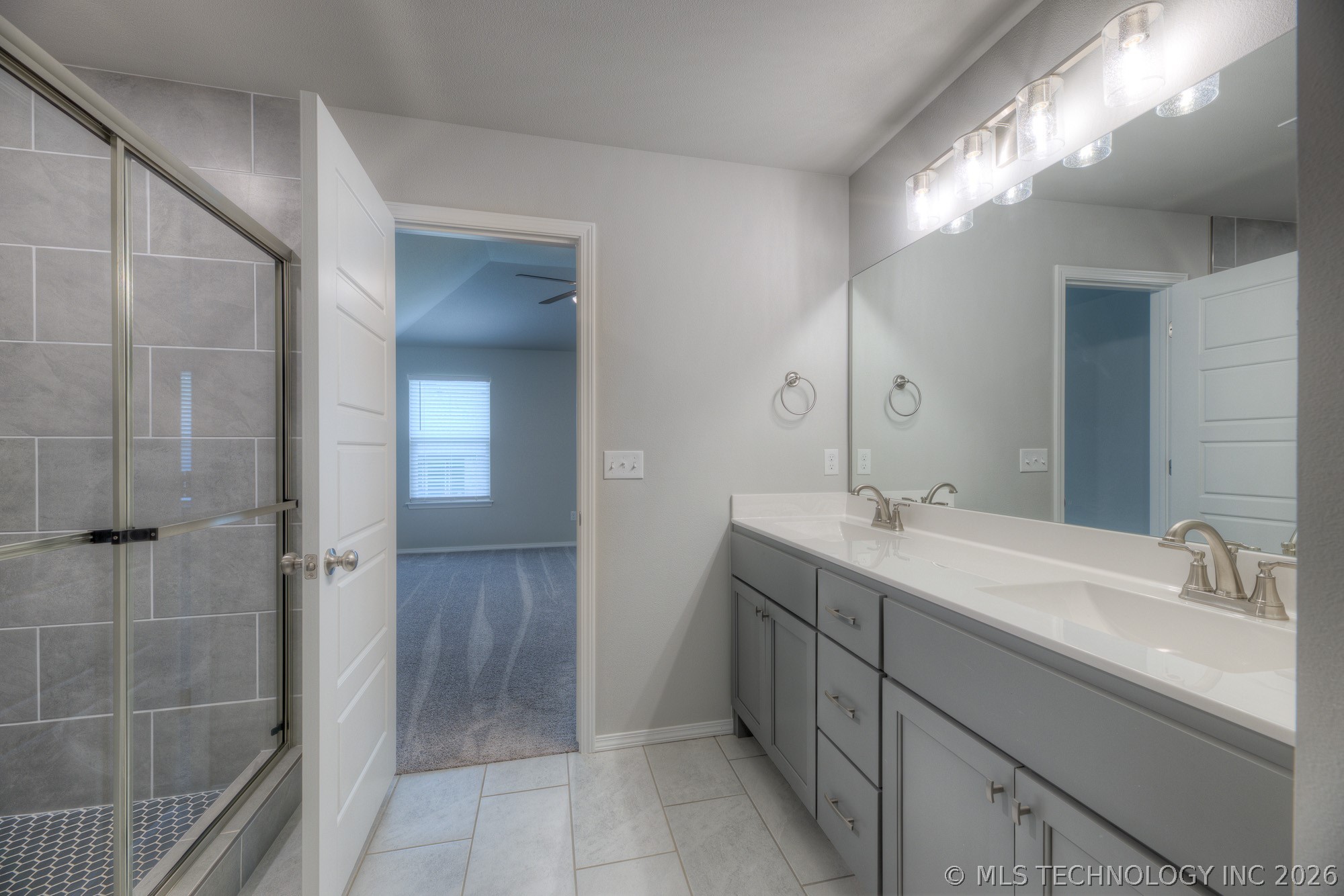 3710 S 13th Place Property Photo 17