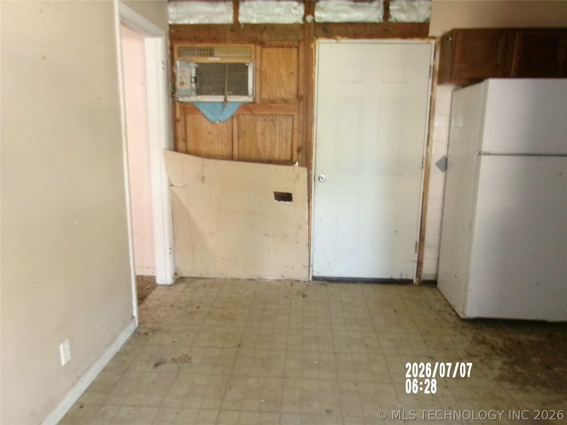 421 Sooner Road Property Photo 3