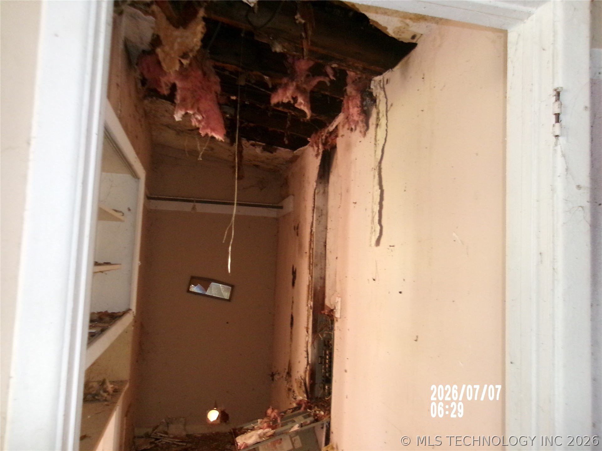421 Sooner Road Property Photo 5