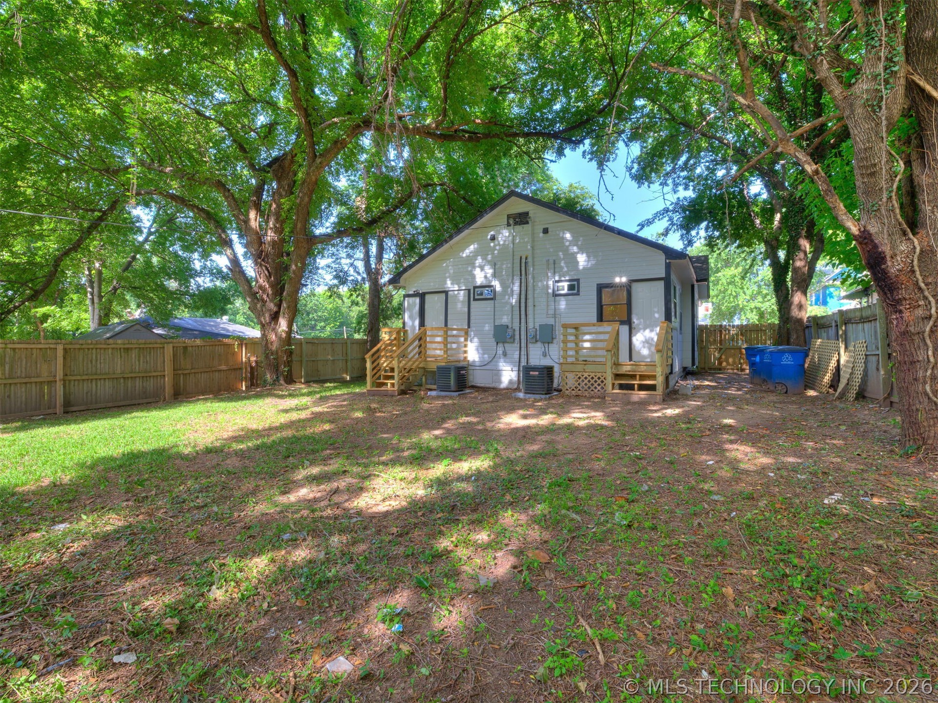 7 N Union Avenue Property Photo 5