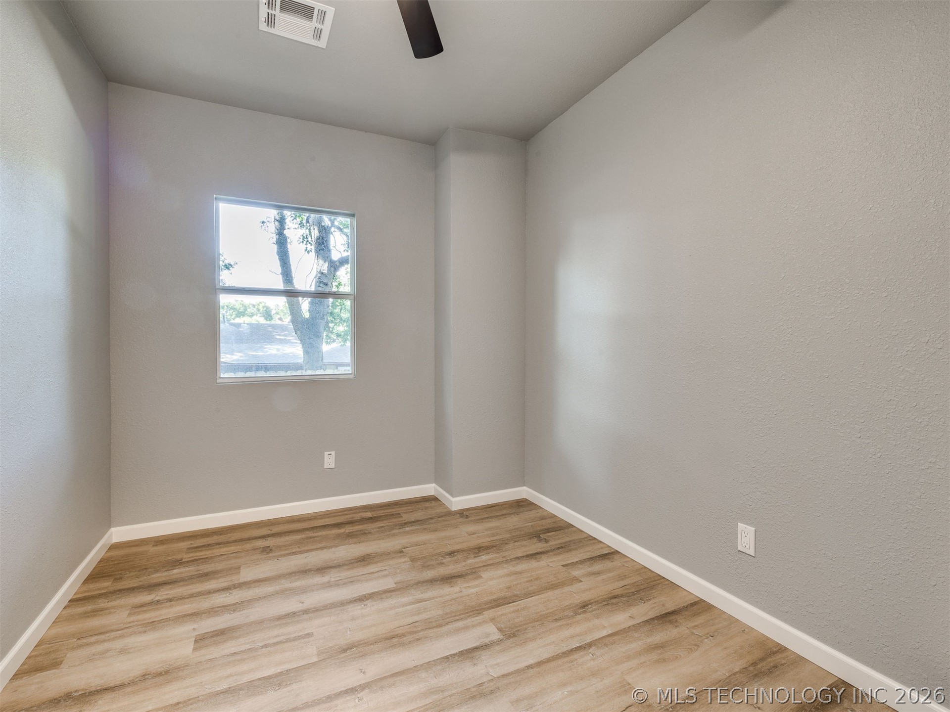 7 N Union Avenue Property Photo 17