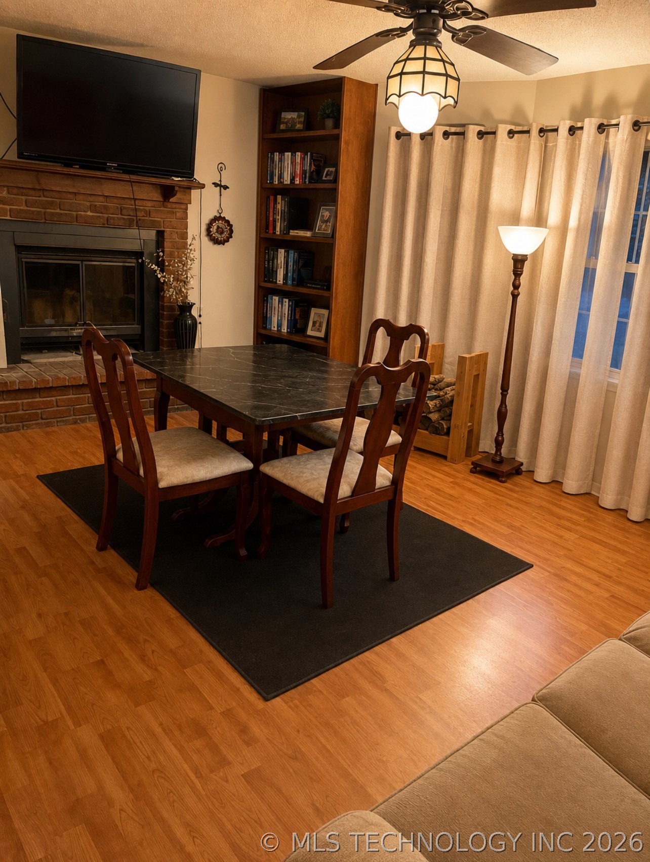 5314 W Lake Drive Property Photo 3