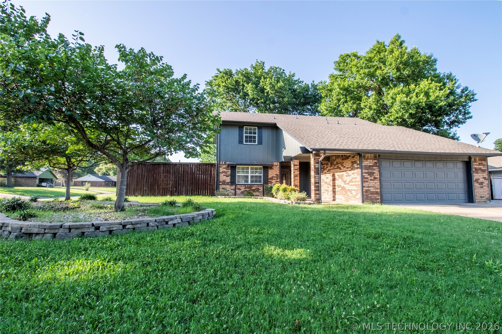 3000 Tull Place Property Photo 2
