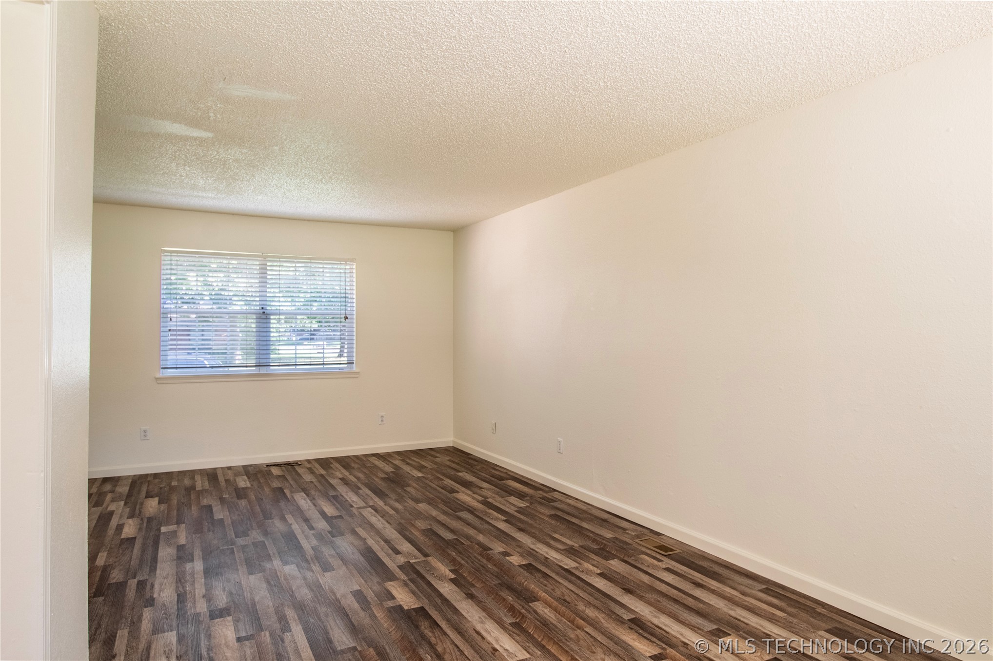 3000 Tull Place Property Photo 3