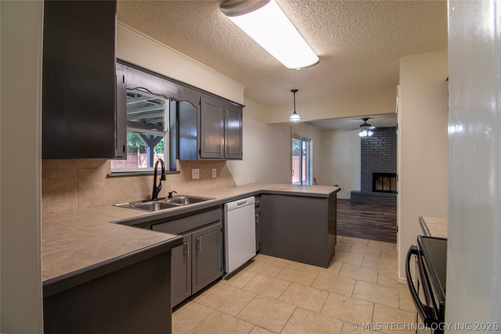 3000 Tull Place Property Photo 6