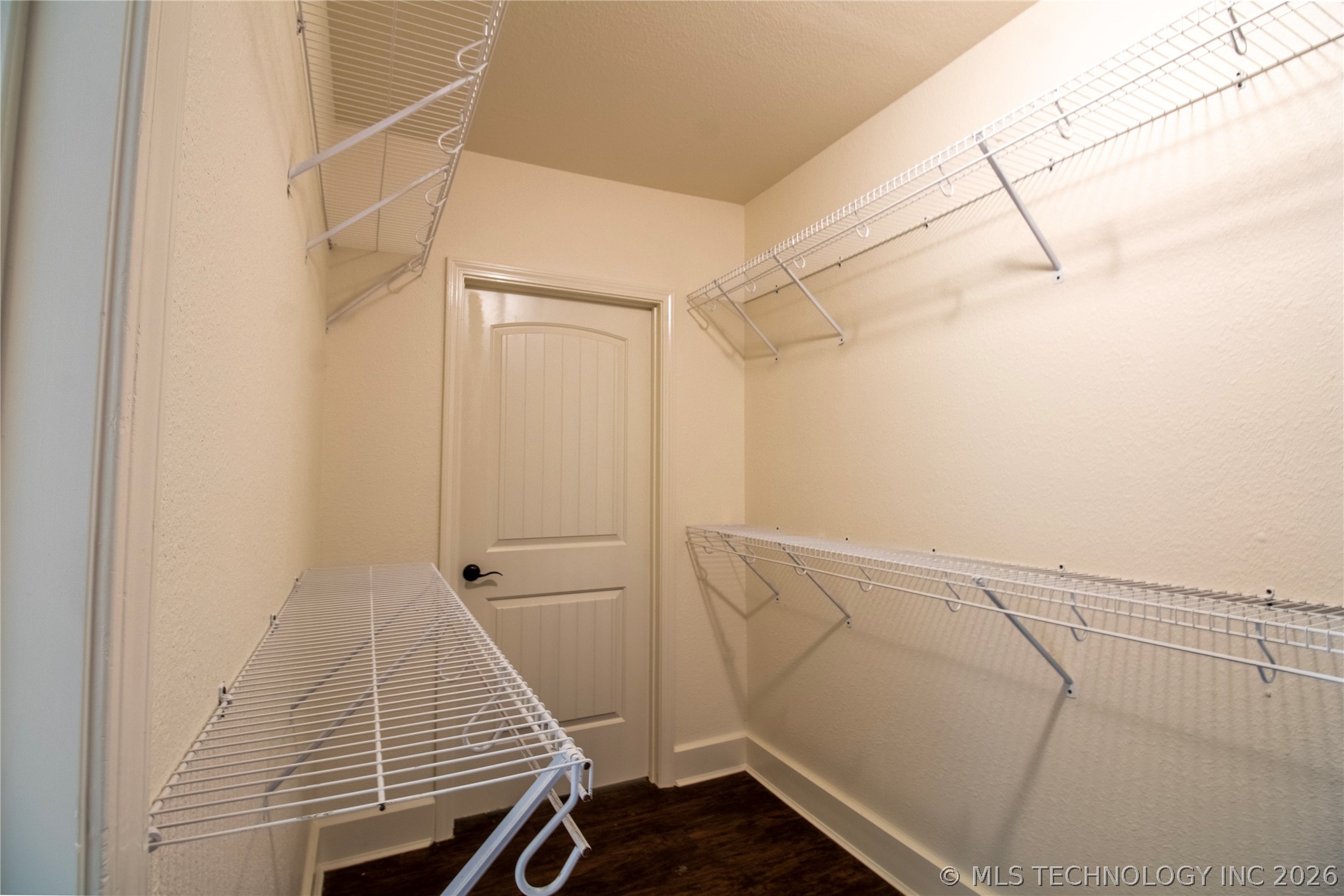 3000 Tull Place Property Photo 14