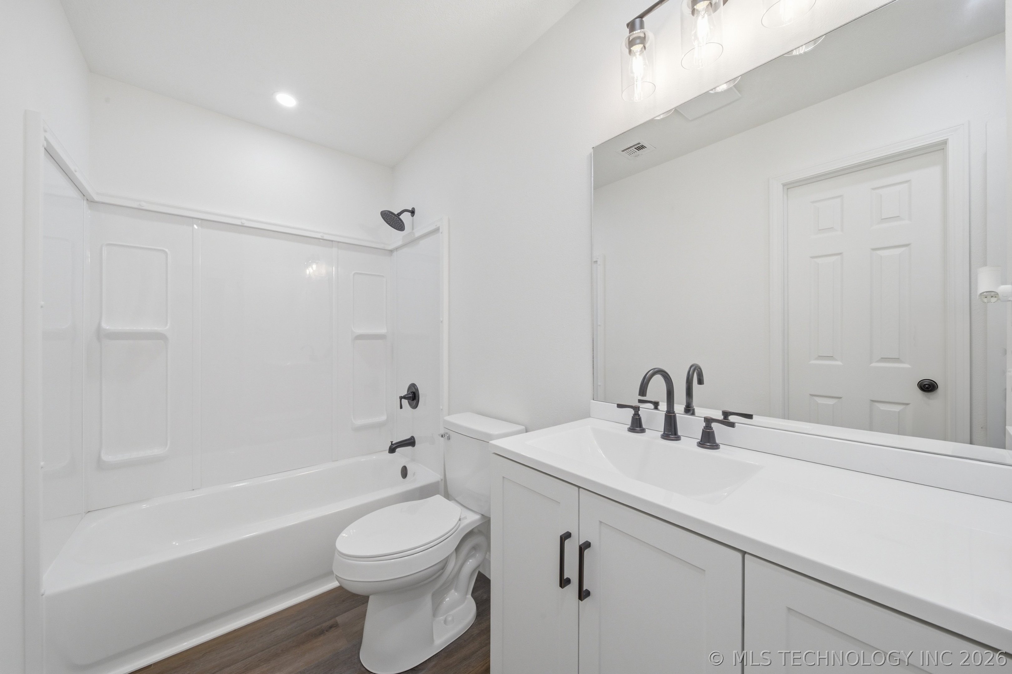 420 S Caney Street Property Photo 6