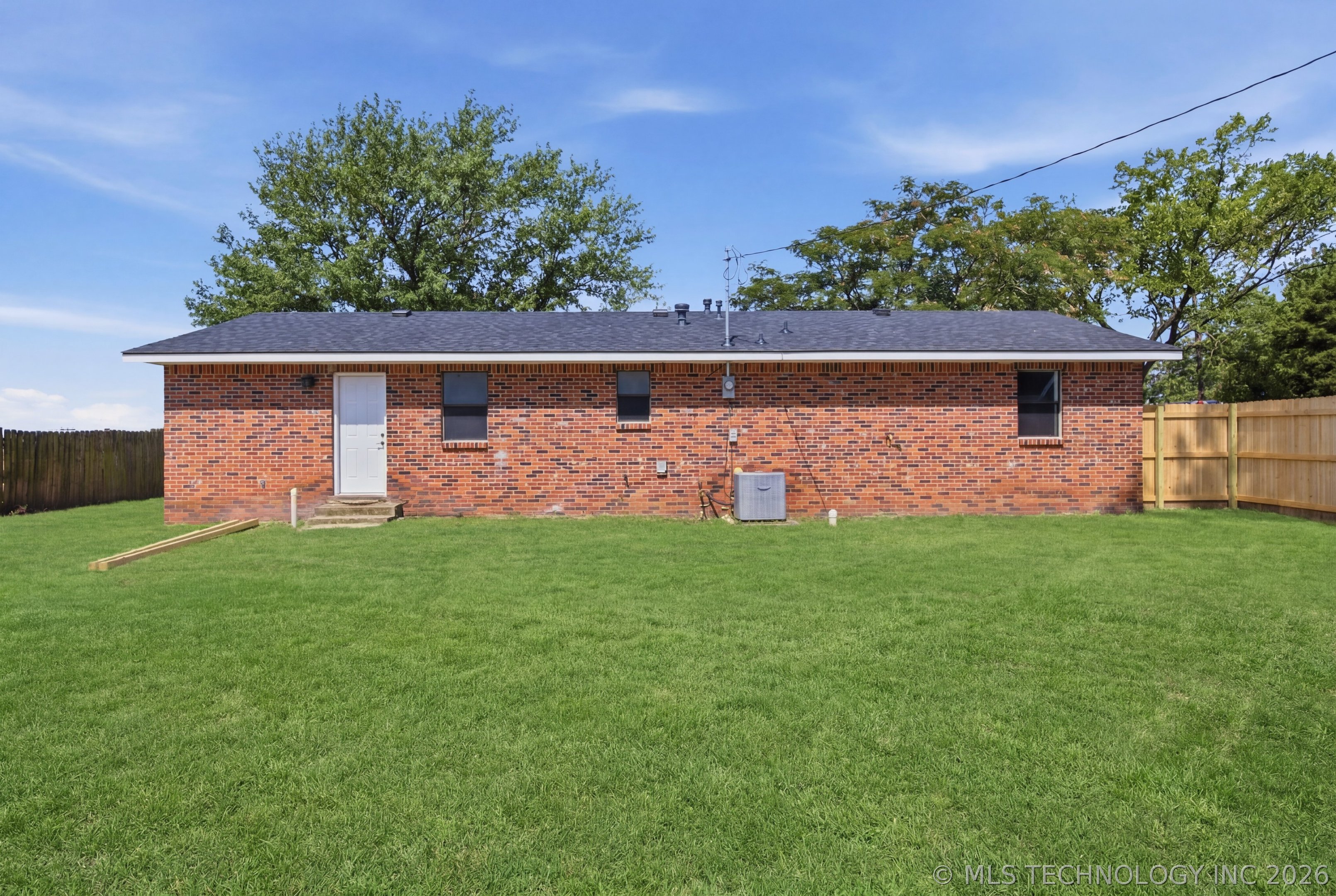 420 S Caney Street Property Photo 33