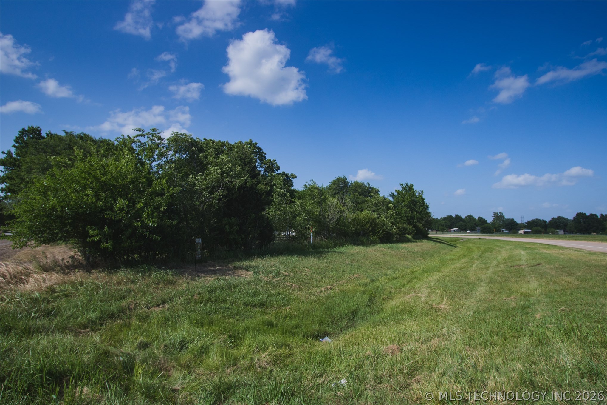 12721 N 135th East Avenue Property Photo 5