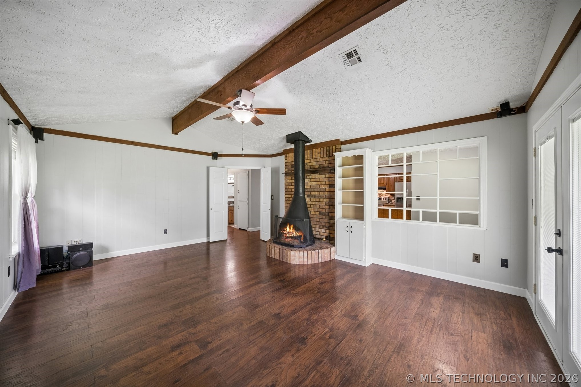 1504 Heather Court Property Photo 10