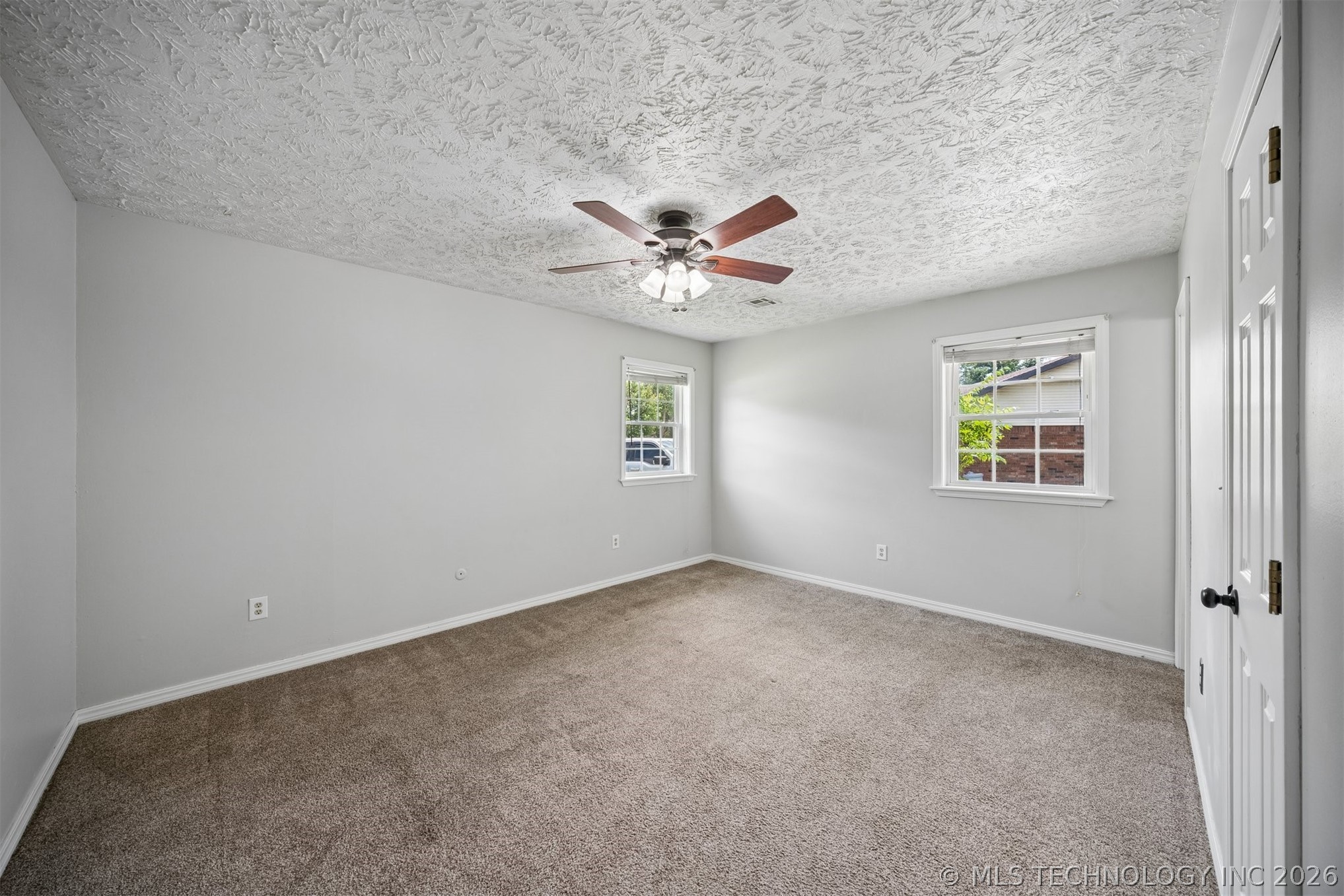 1504 Heather Court Property Photo 12