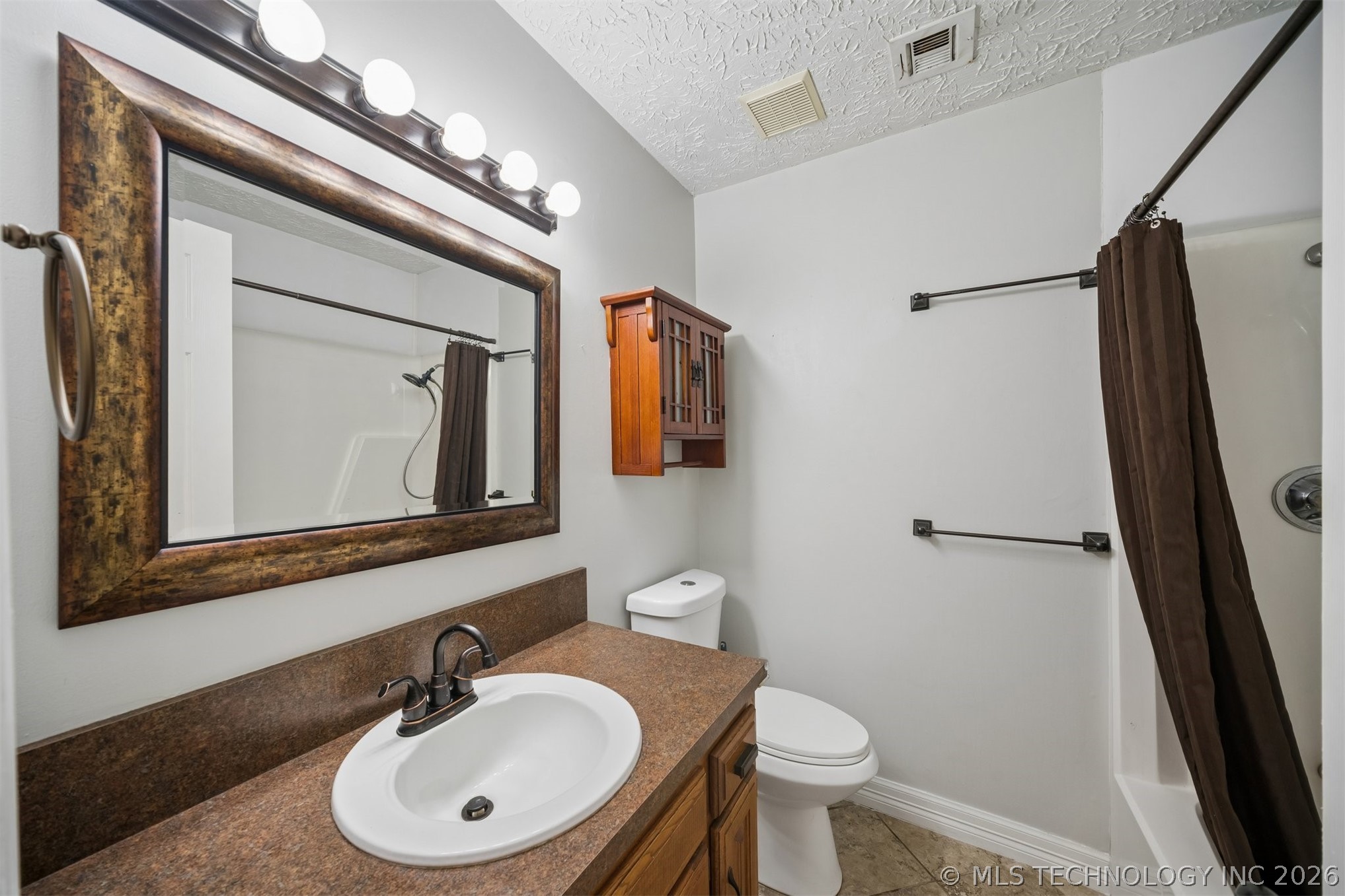 1504 Heather Court Property Photo 17