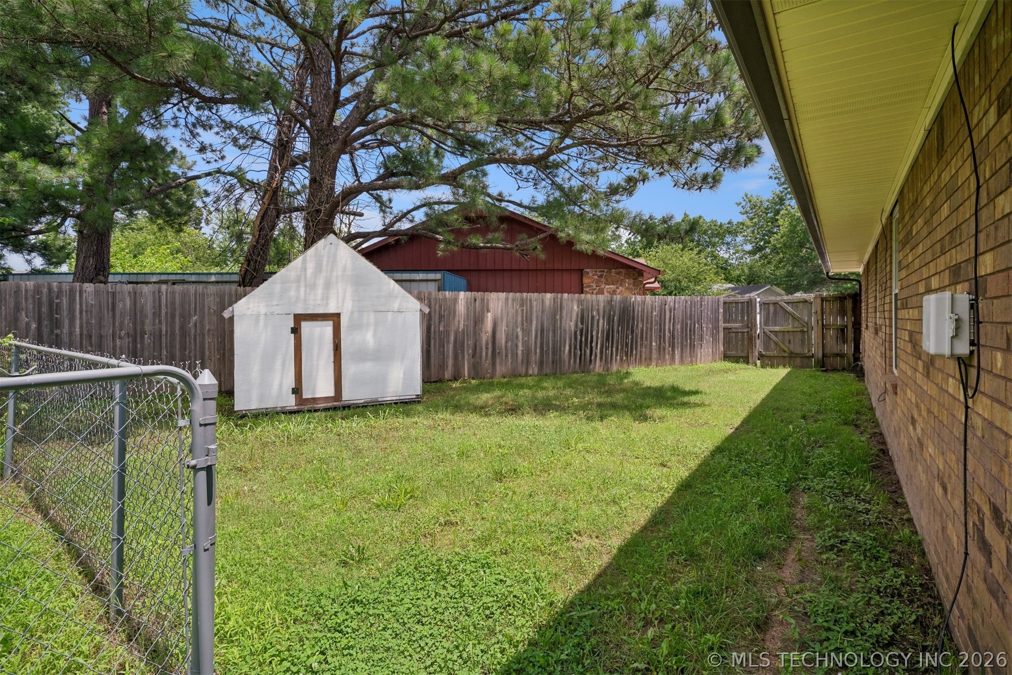 1504 Heather Court Property Photo 28