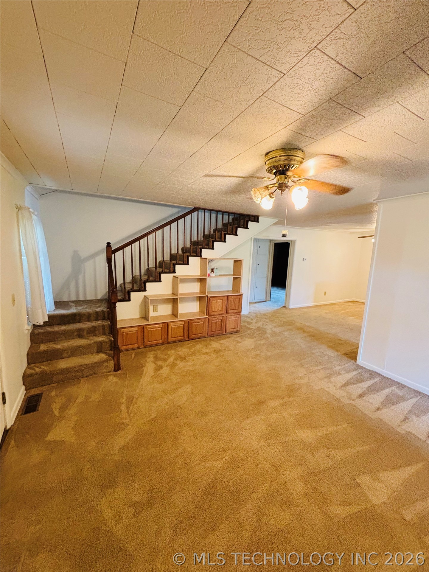 325 College Road Property Photo 12
