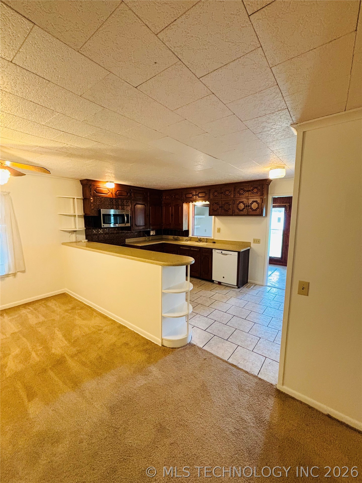 325 College Road Property Photo 13