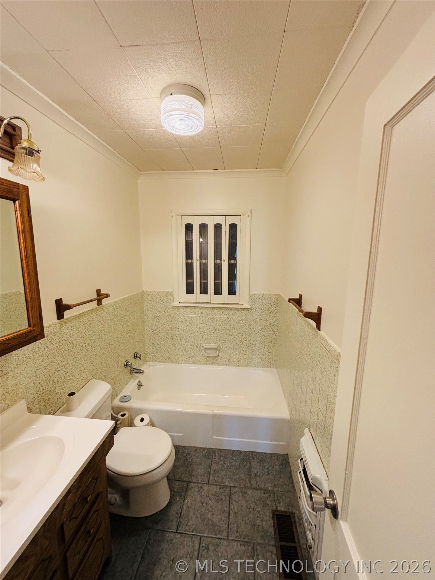 325 College Road Property Photo 14