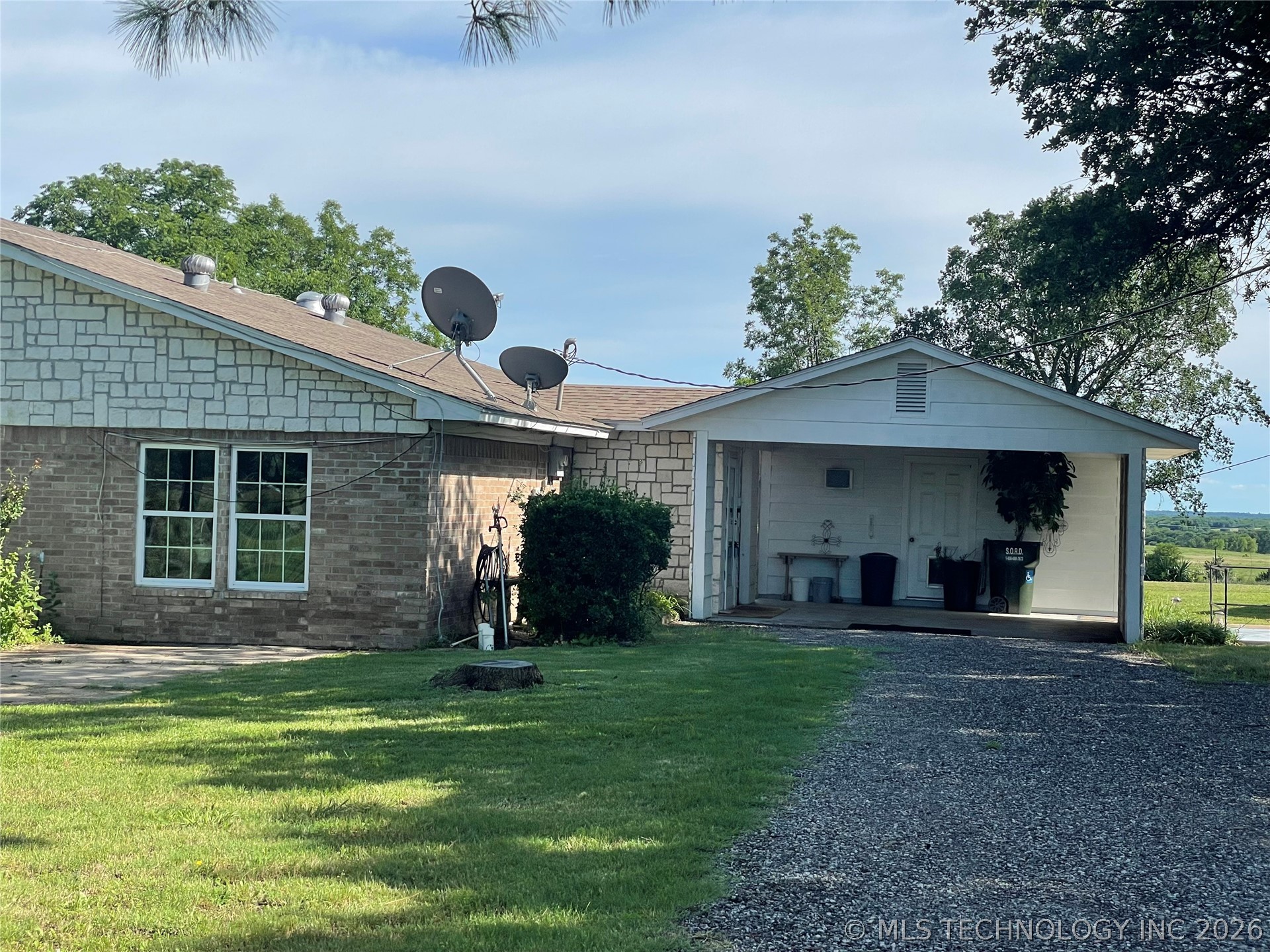 401 S Chickasaw Property Photo 4