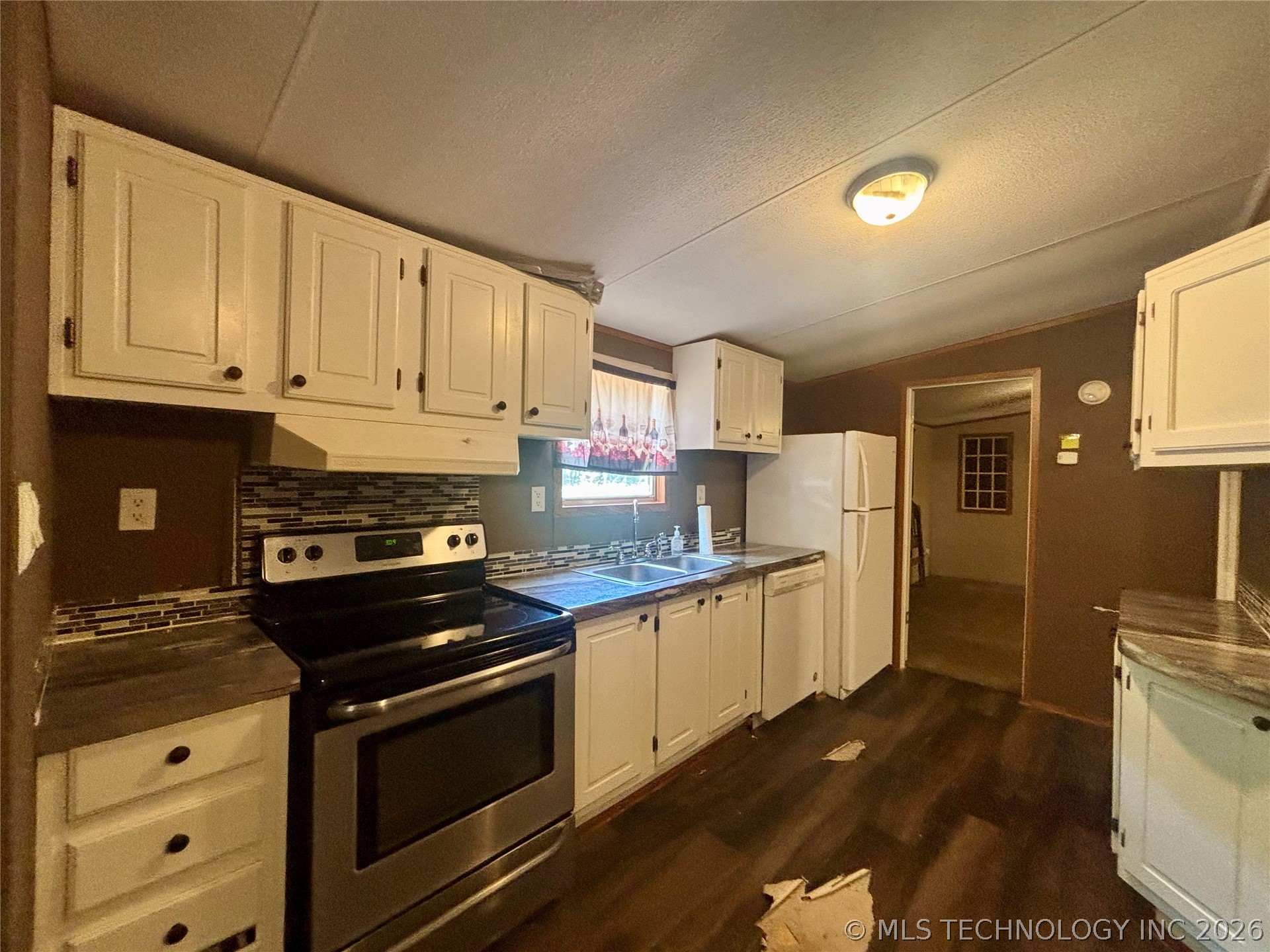 114331 S 4203 Property Photo 7