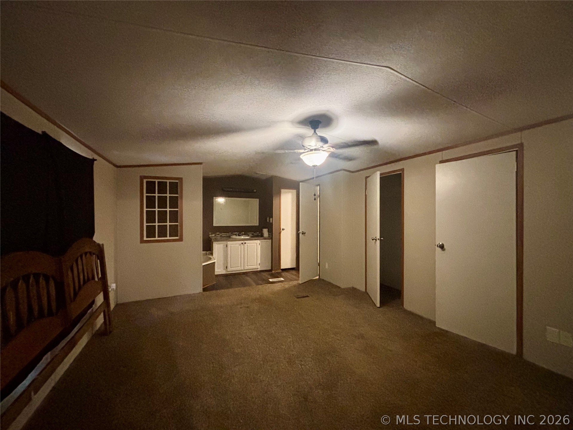 114331 S 4203 Property Photo 13