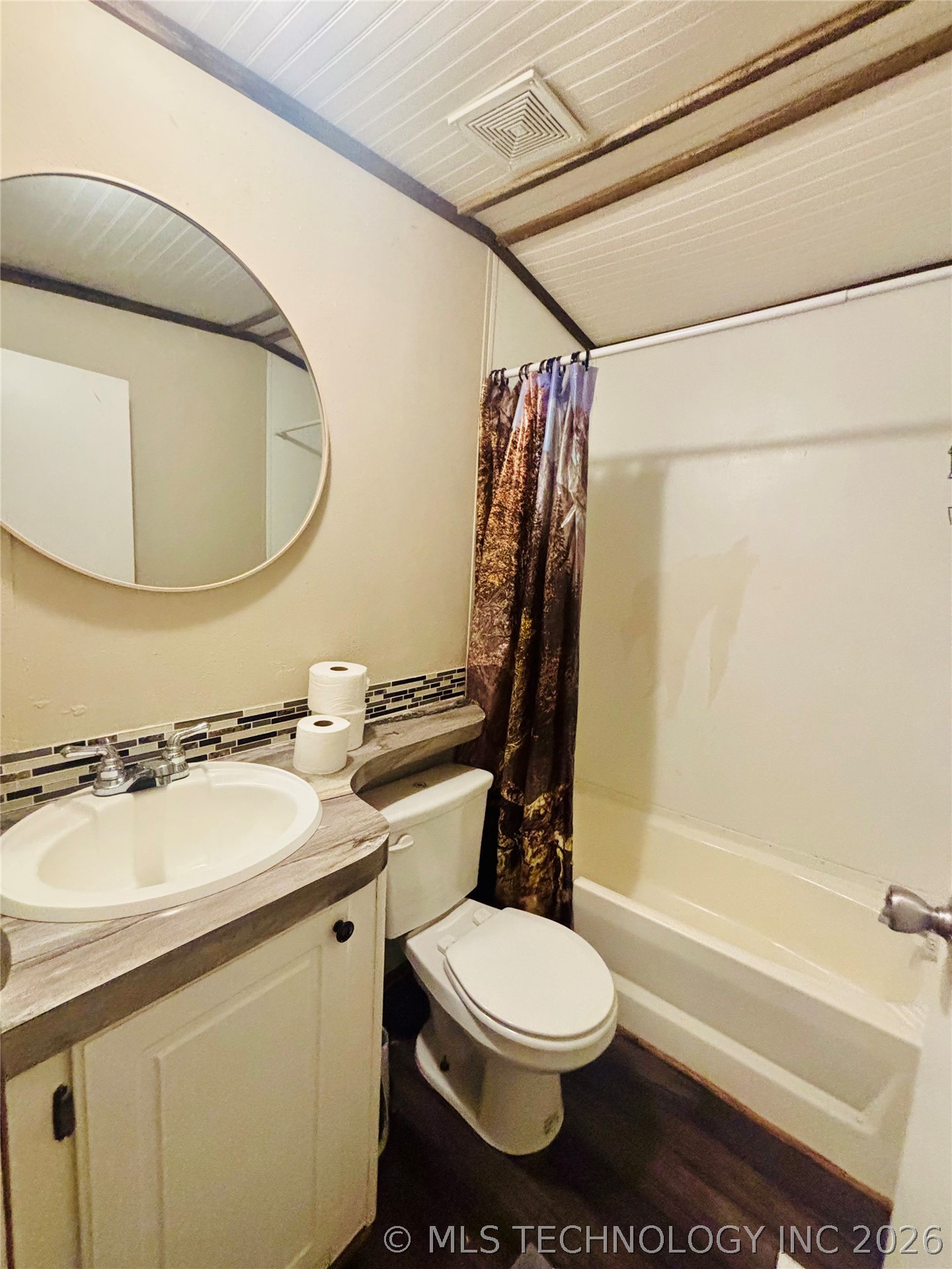 114331 S 4203 Property Photo 18