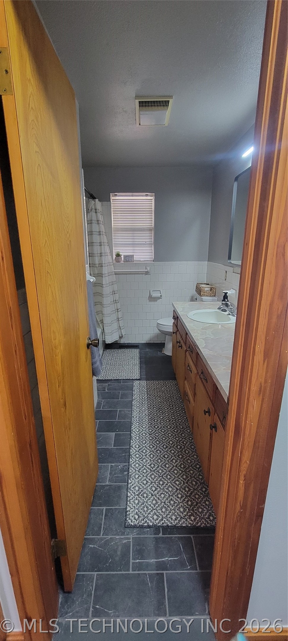 424338 E 1168 Property Photo 6