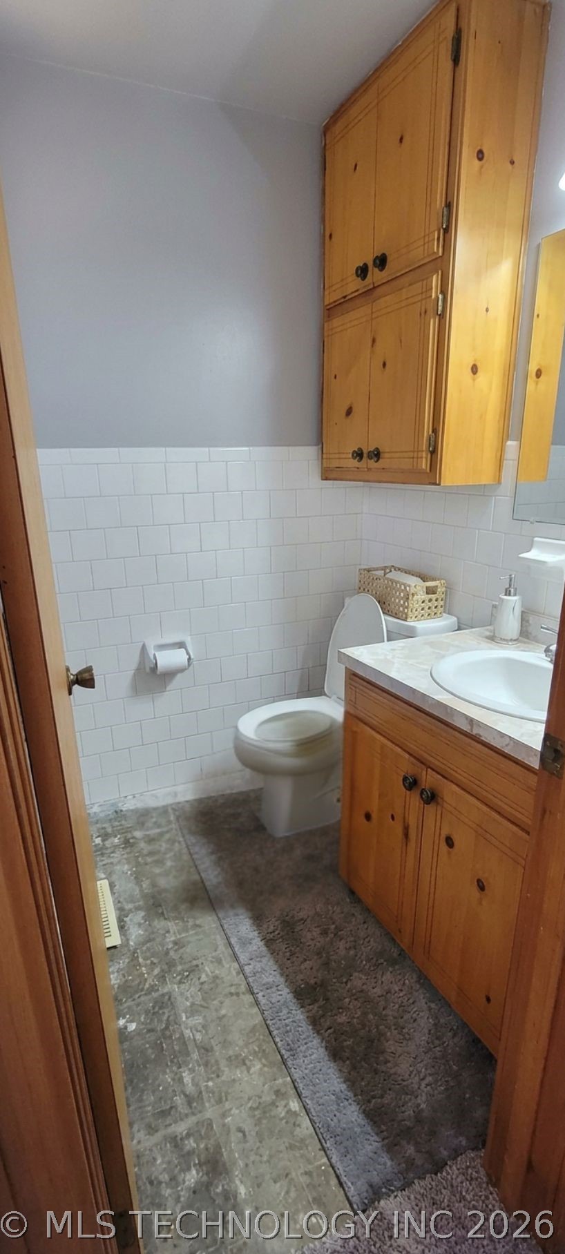 424338 E 1168 Property Photo 9