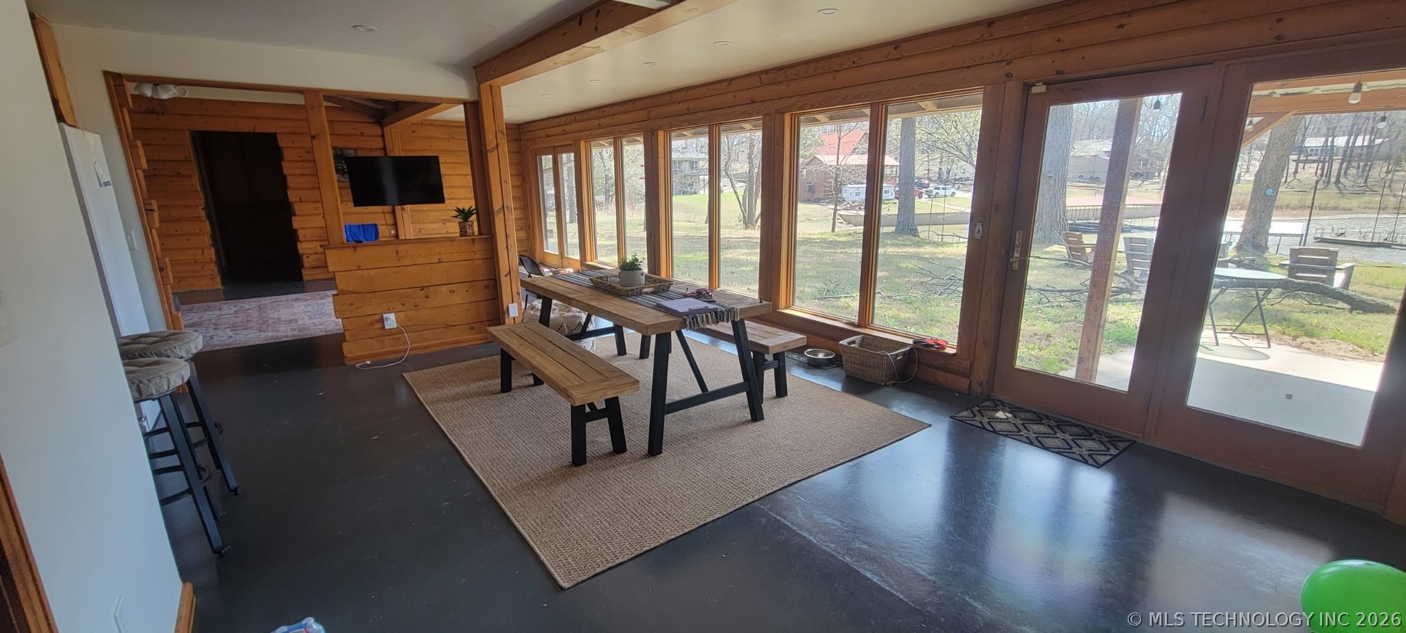 424338 E 1168 Property Photo 14