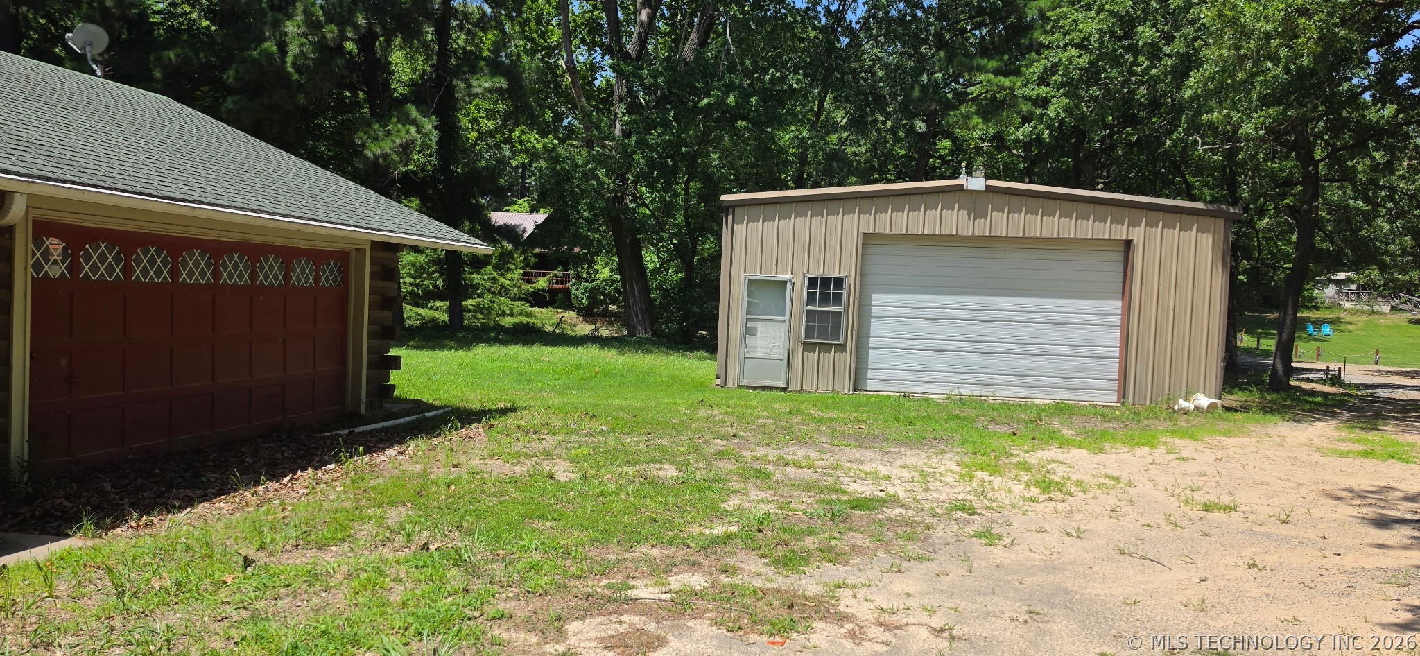 424338 E 1168 Property Photo 23