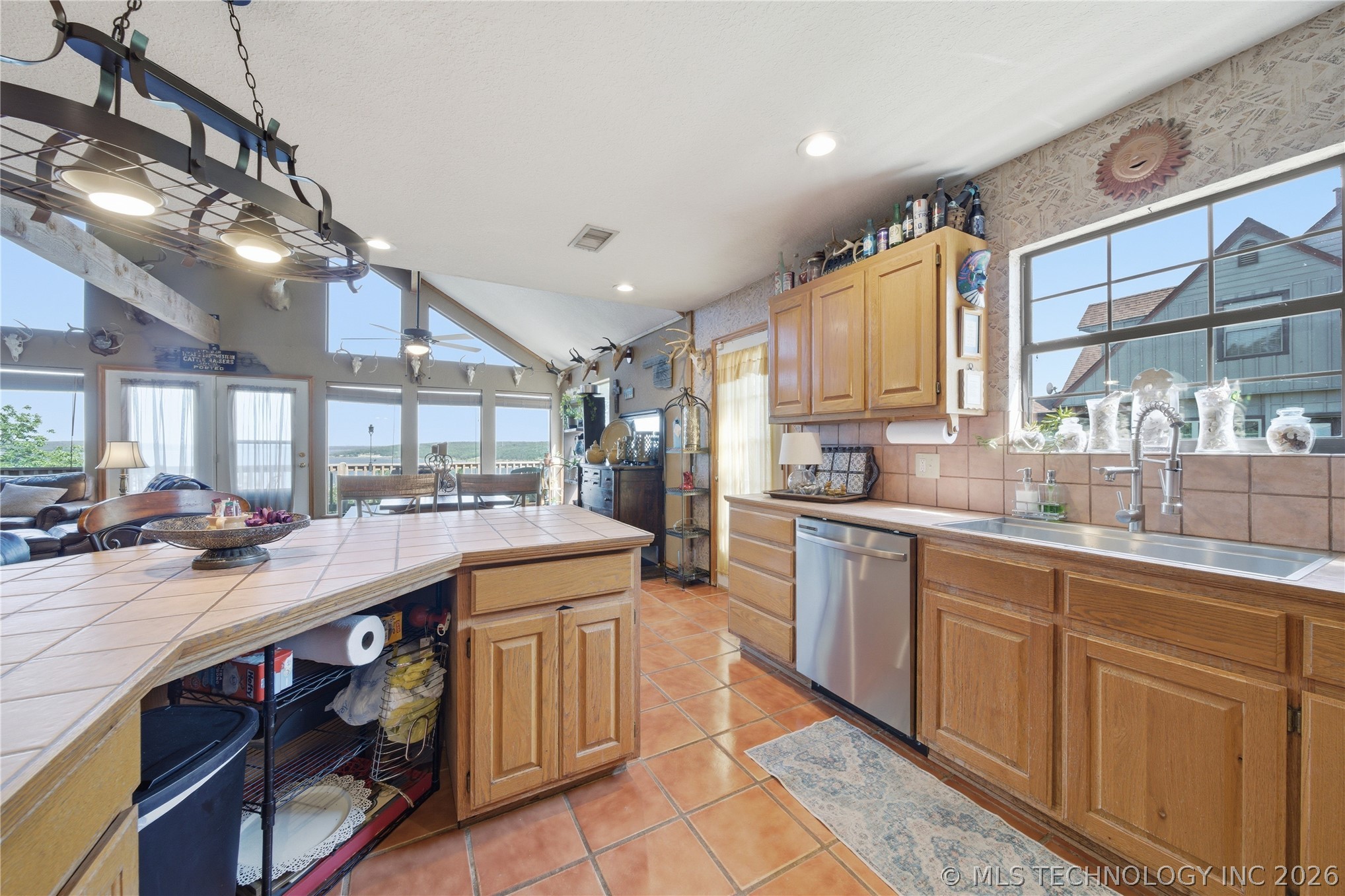 13198 Wells Drive Property Photo 19