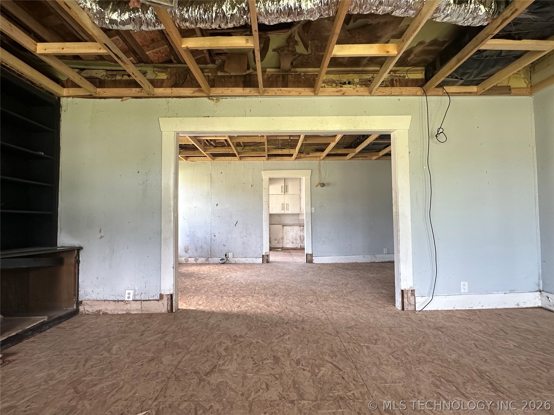 1126 E 4th Street Property Photo 4