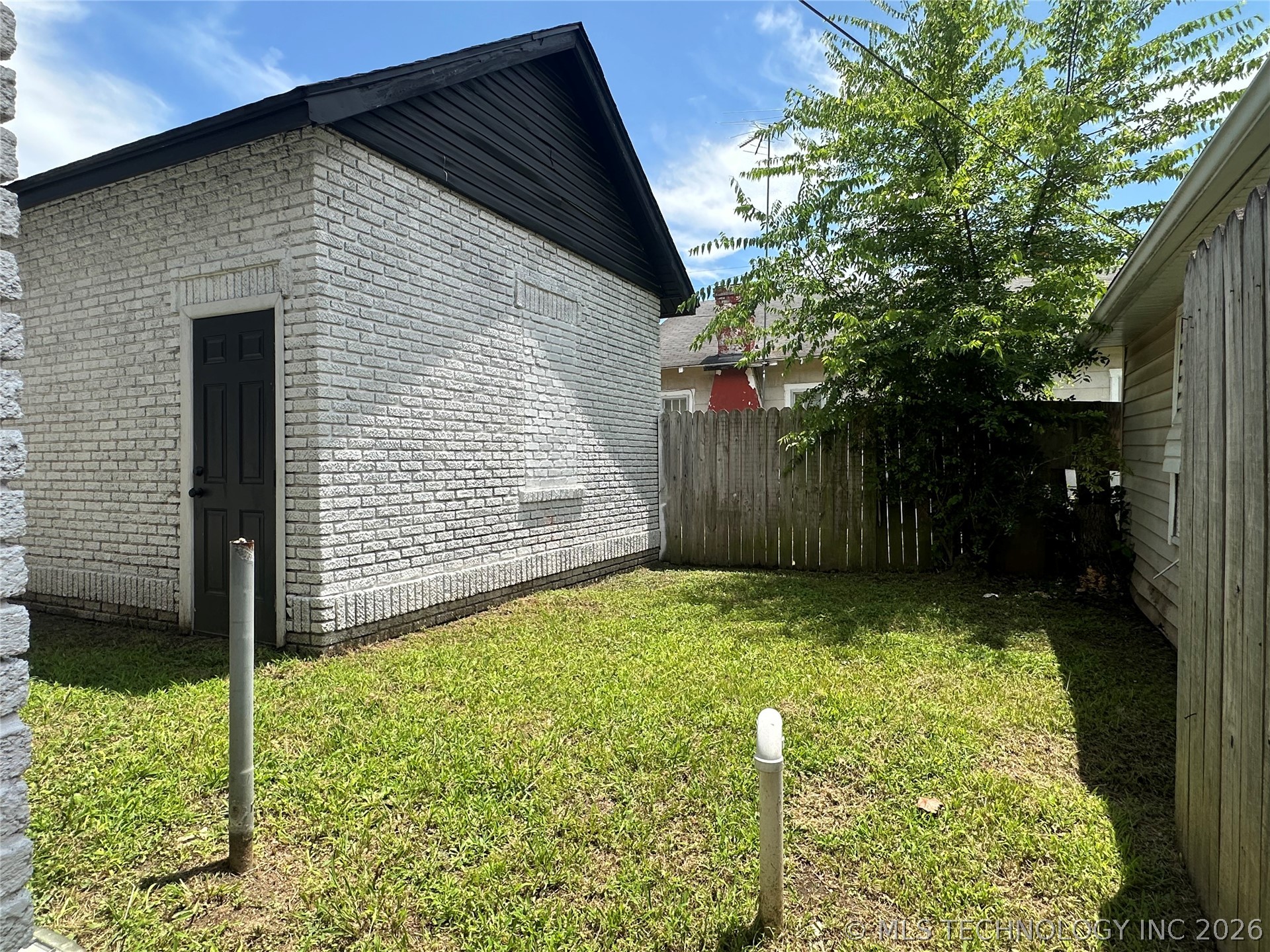 1126 E 4th Street Property Photo 20