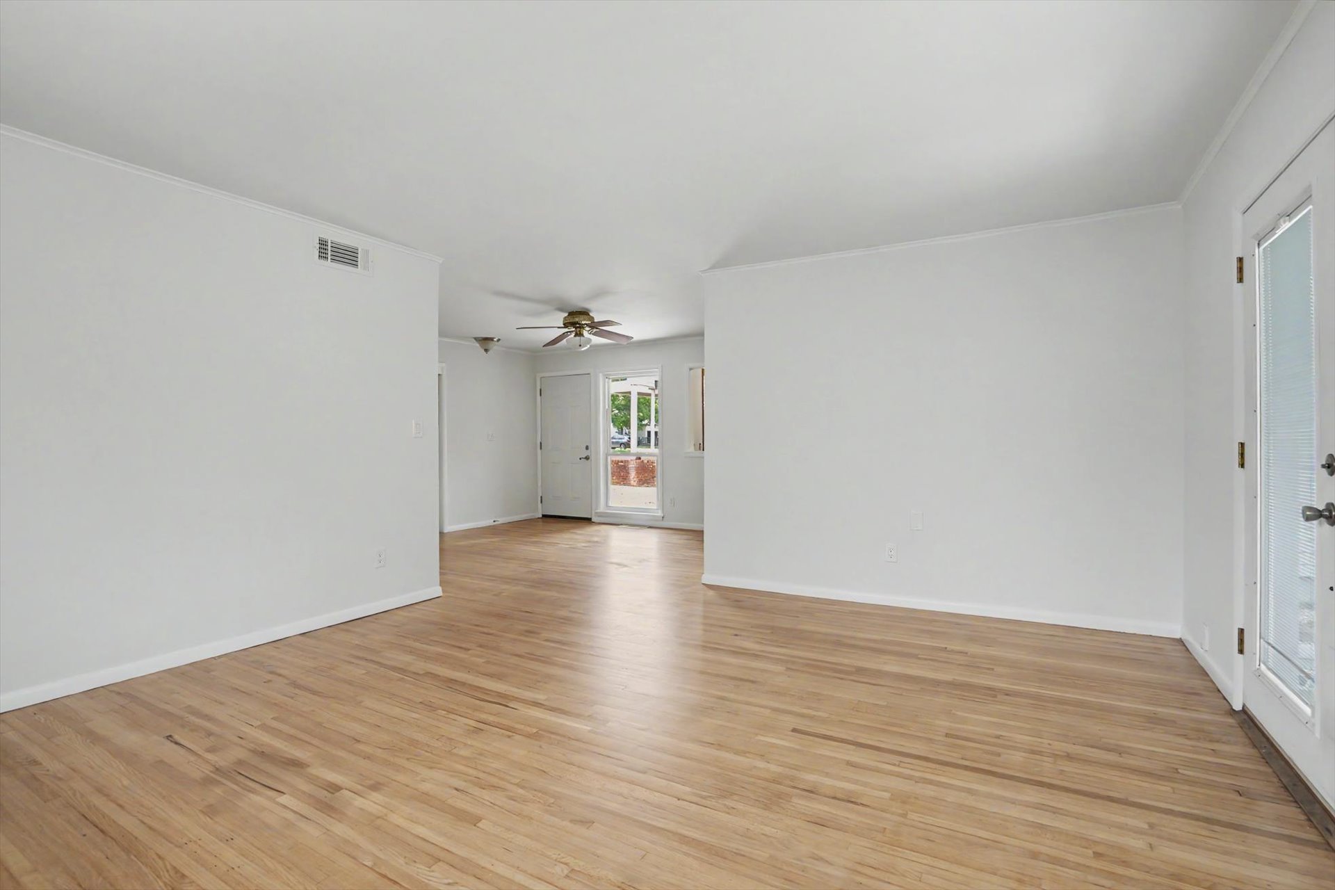 5929 E 26th Street Property Photo 10