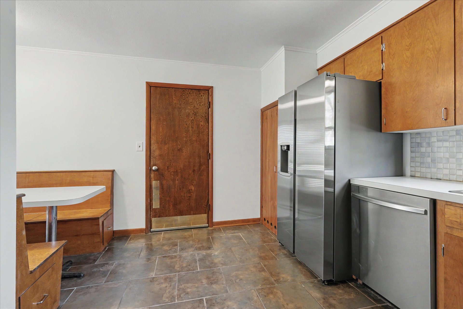 5929 E 26th Street Property Photo 11