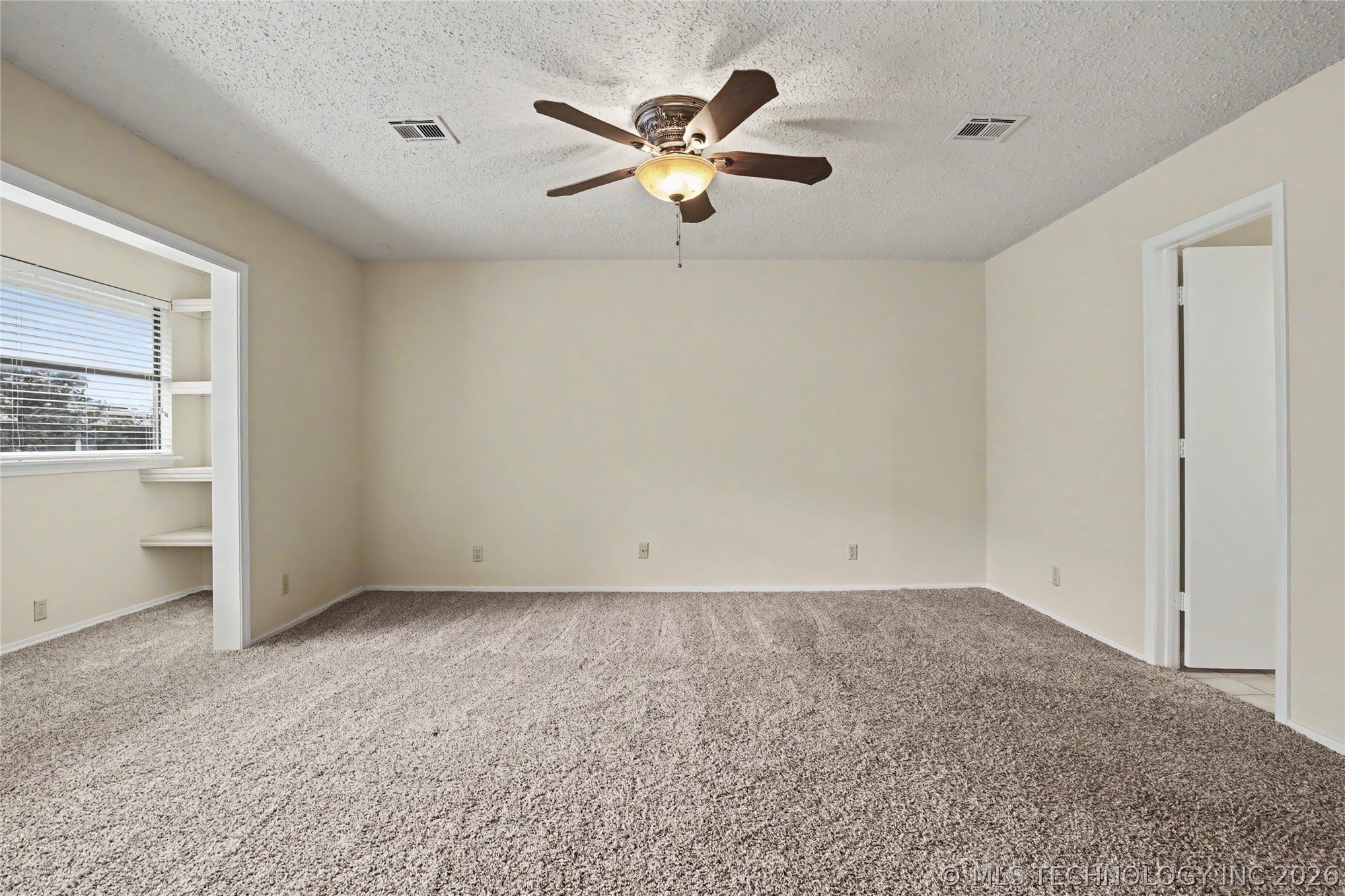 8483 S College Avenue 101 Property Photo 33