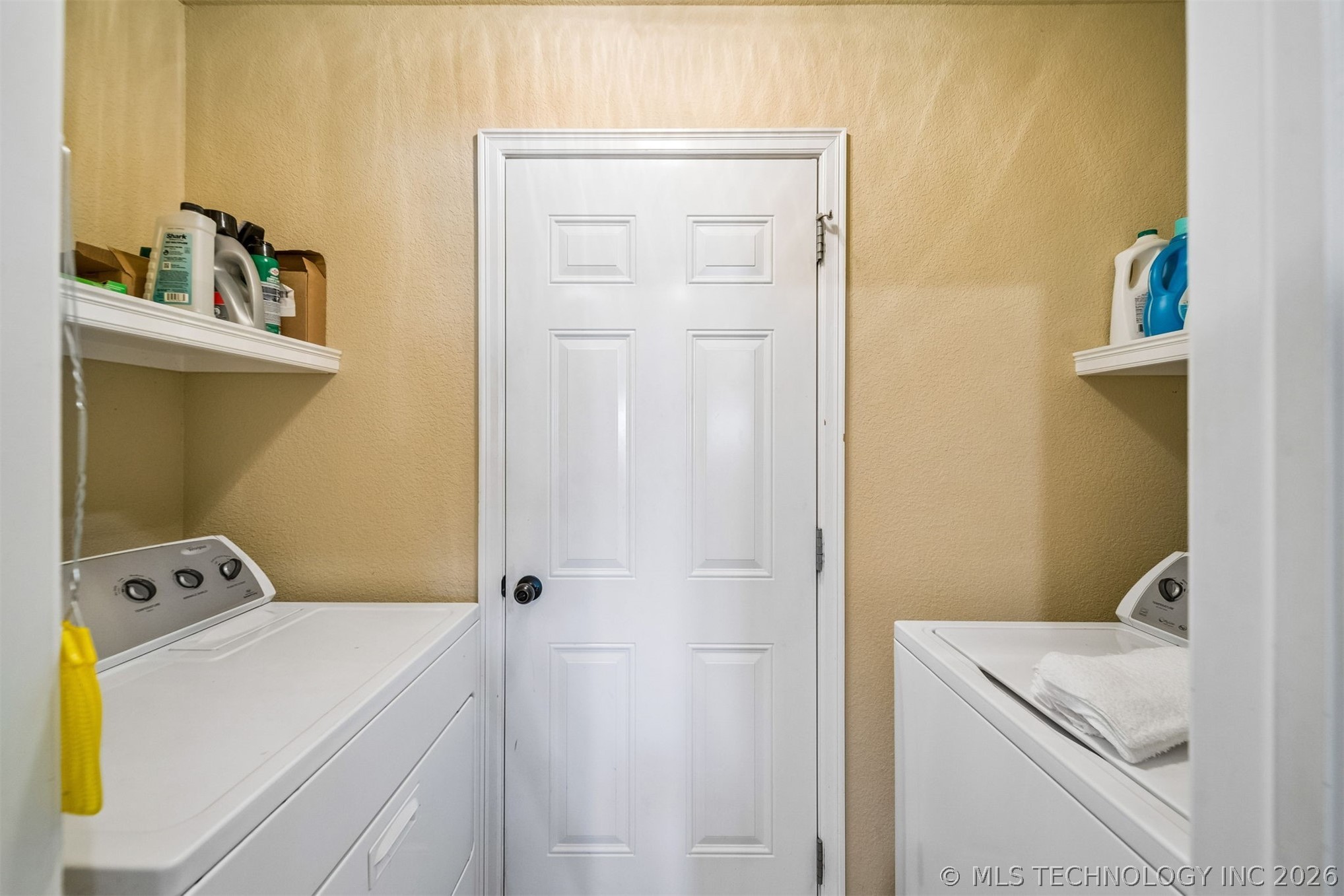 2212 E Elmira Street Property Photo 21