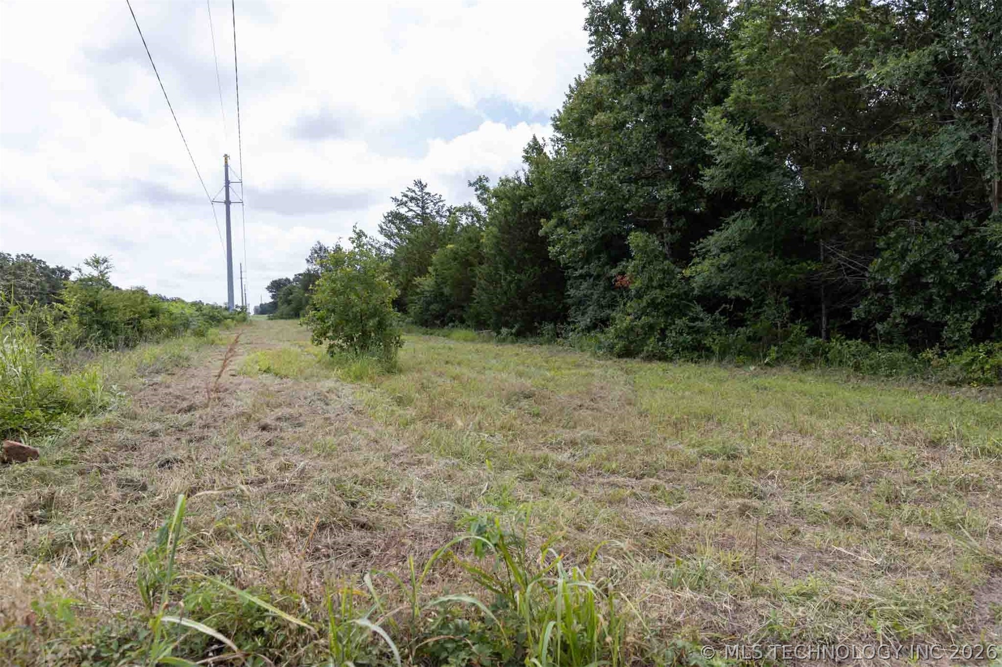 15 E 1180 Road Property Photo 17