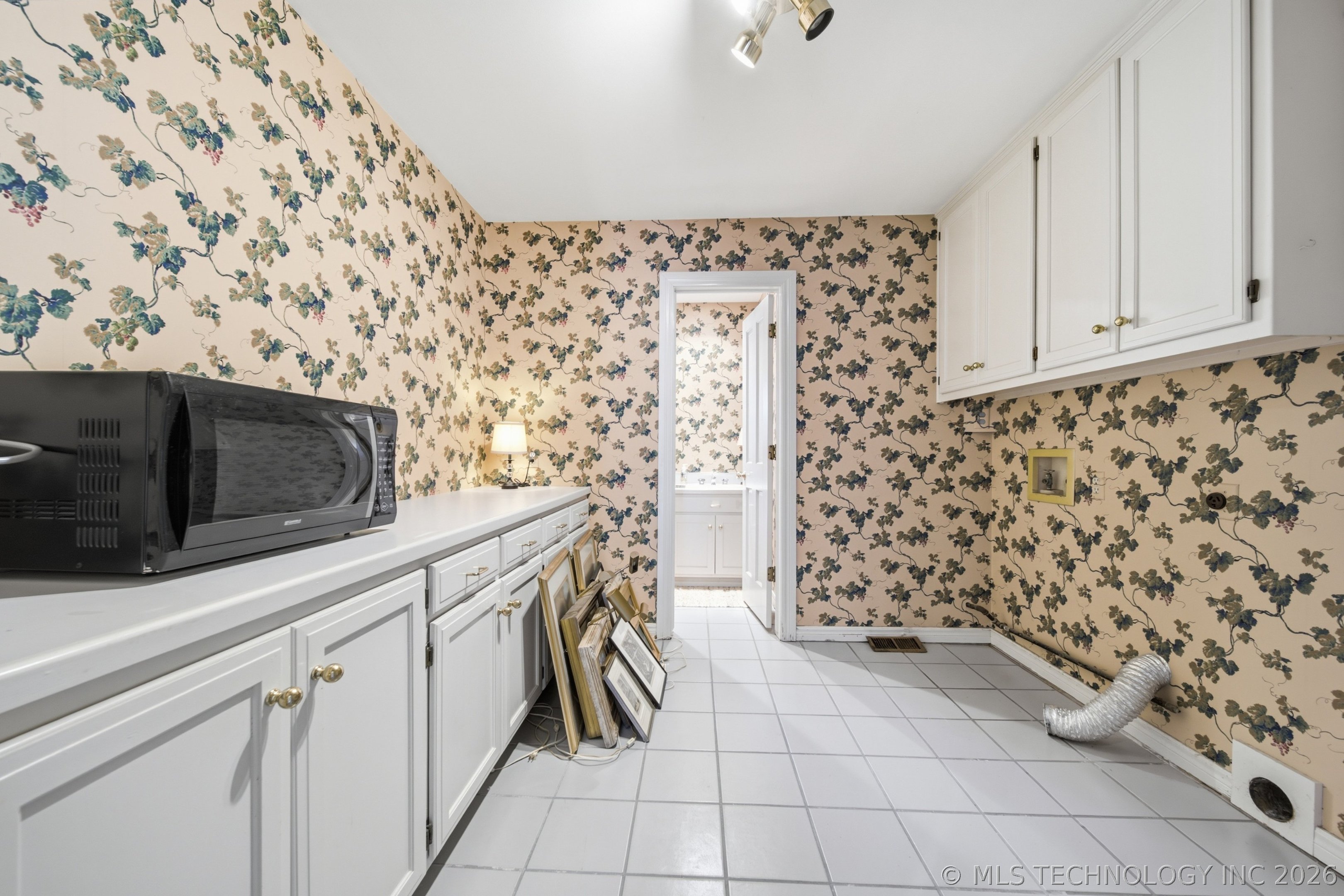 4209 E 98th Street Property Photo 49