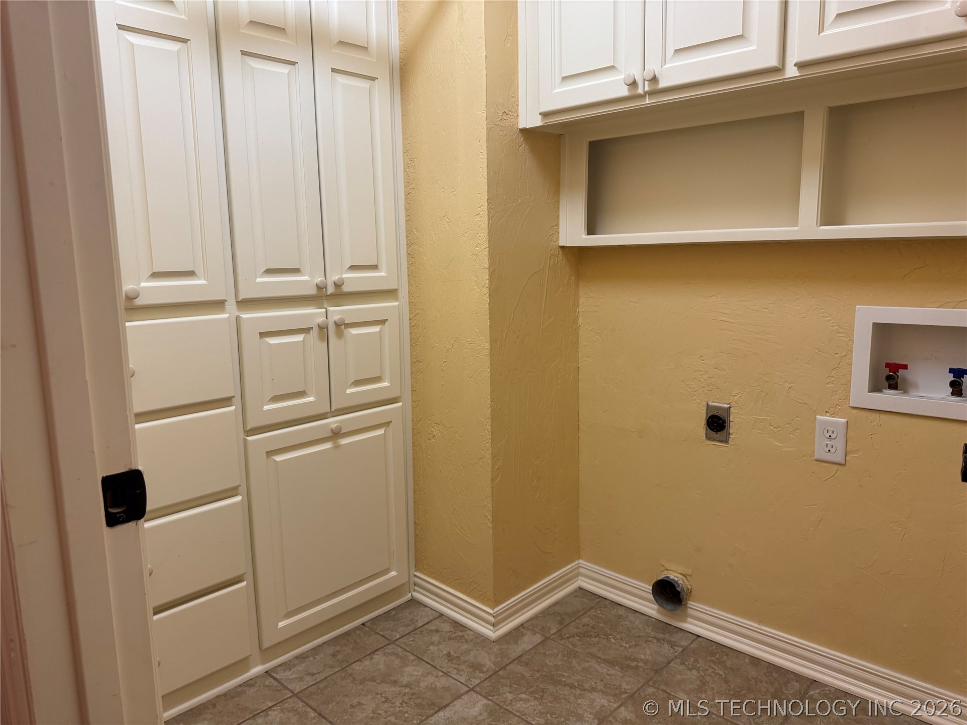 43 Overland Route Property Photo 12