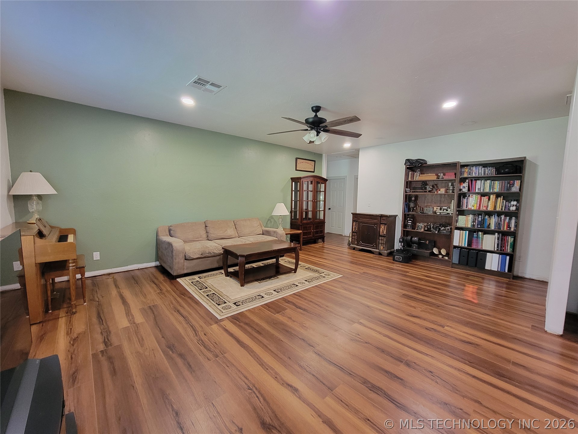 2913 120th Ne Property Photo 15