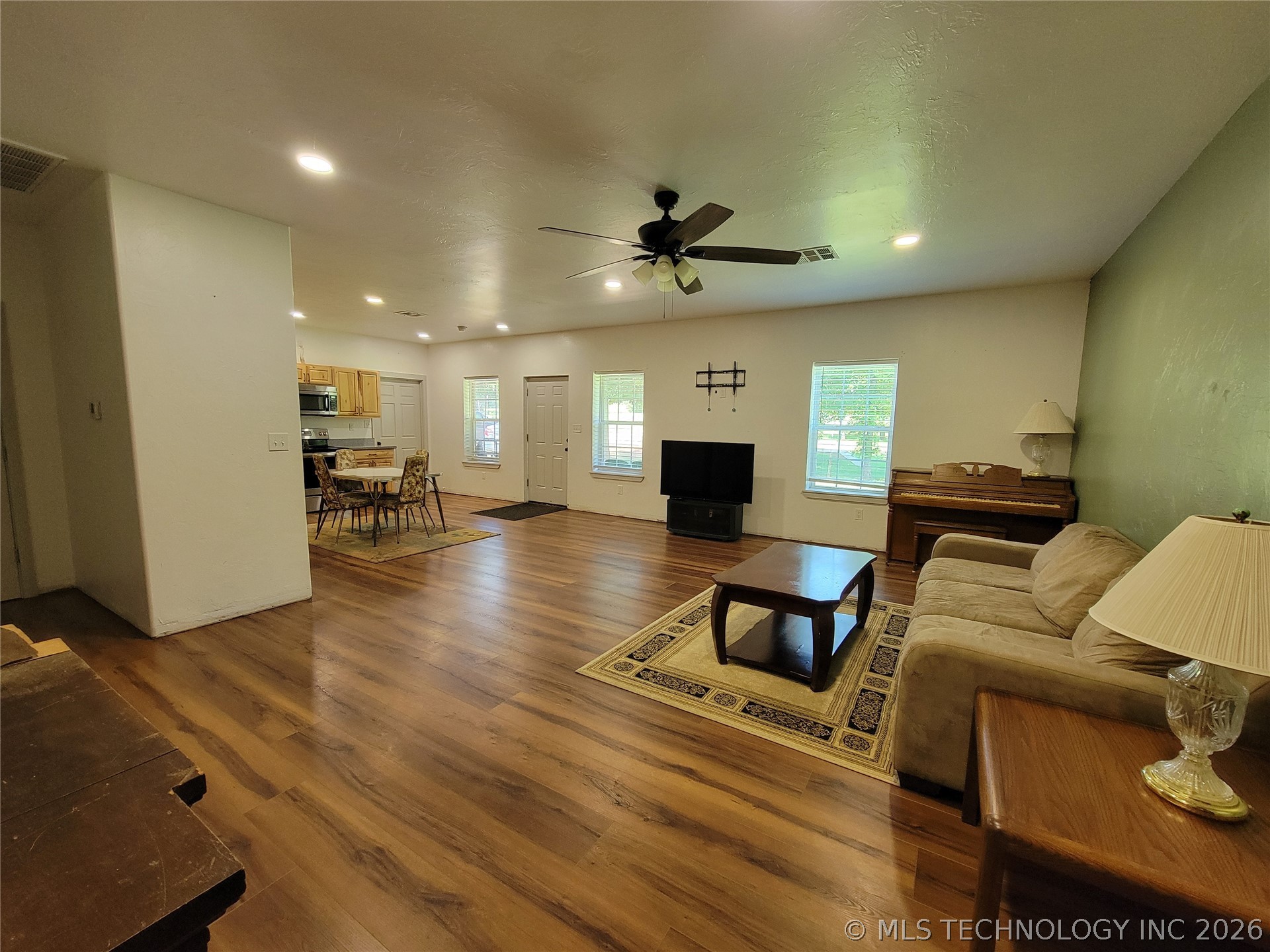 2913 120th Ne Property Photo 16