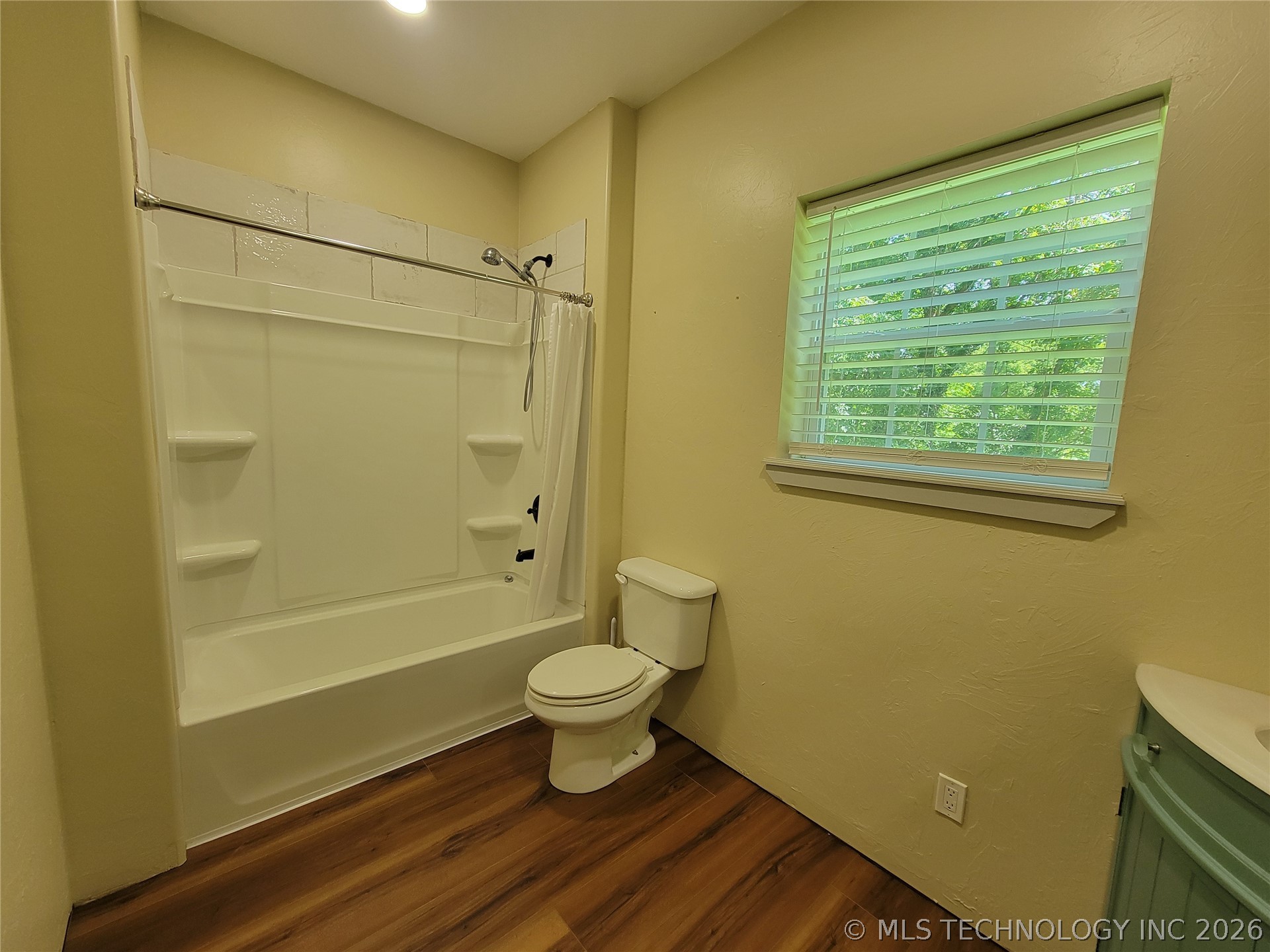 2913 120th Ne Property Photo 38