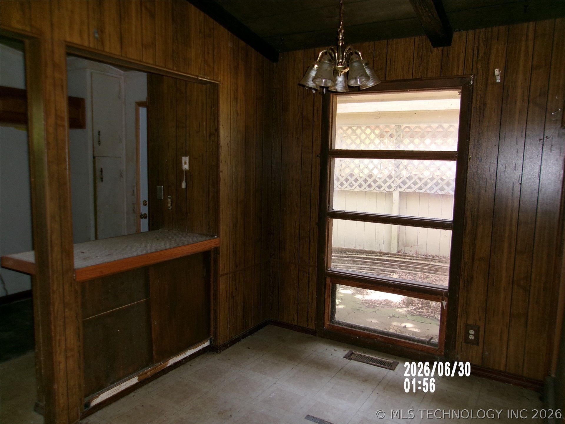 608 Parkview Drive Property Photo 6