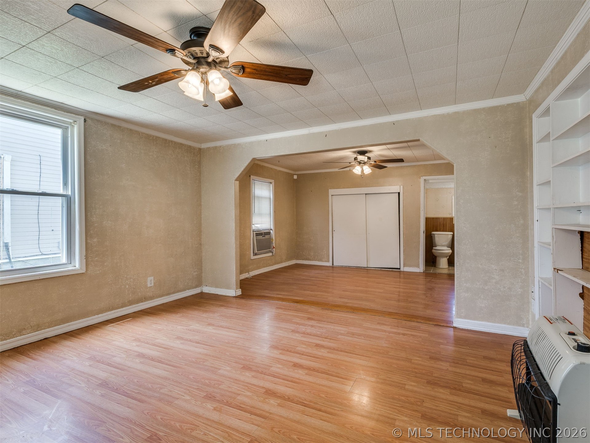 408 N Lincoln Avenue Property Photo 8