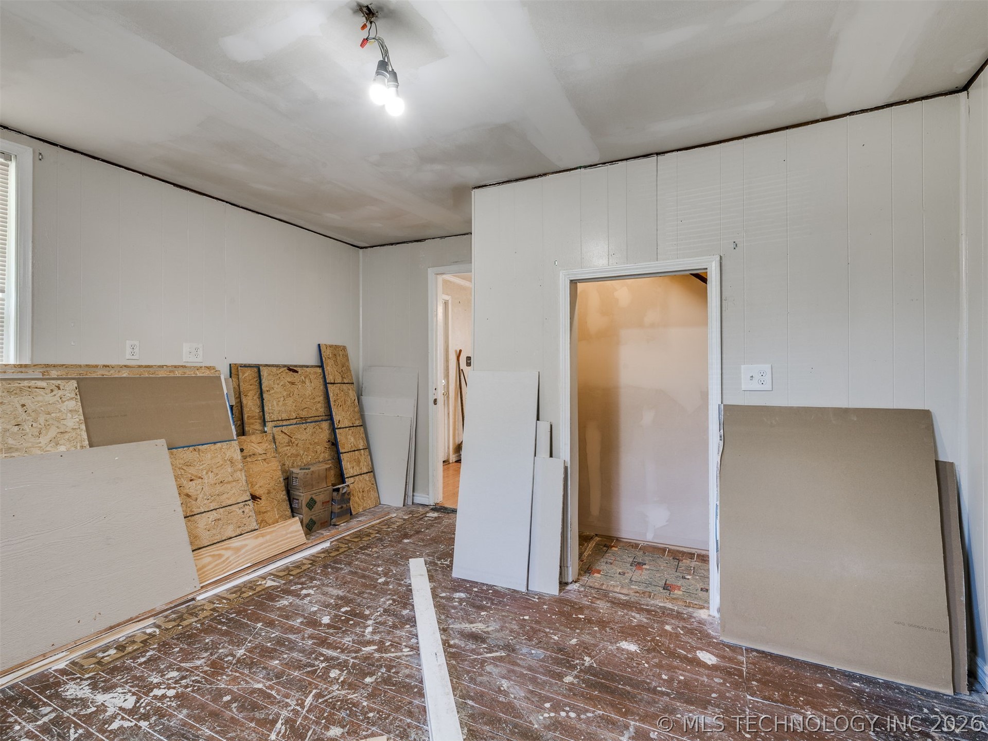 408 N Lincoln Avenue Property Photo 10